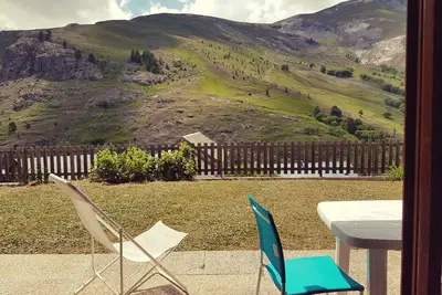 Image de Appartement en rez de jardin au Chazelet face à la Meije & ses glaciers