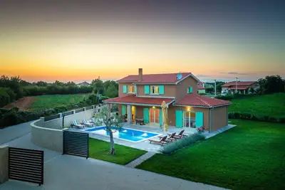 Image de Nouveau Villa Matea avec piscine privée