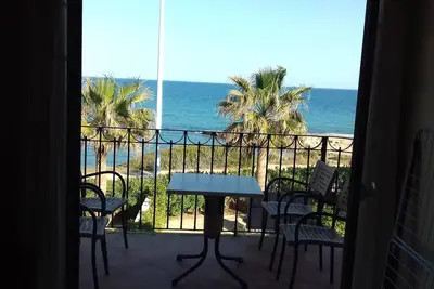Image de Appartement face Ă la plage (climatisation, wifi)