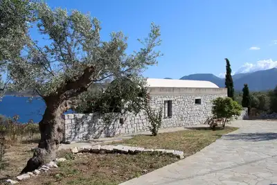 Image de Maison de vacances extravagante très bien située au dessus de la mer | Lakonia, Péloponnèse
