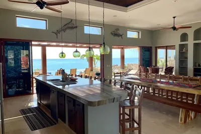 Image de *Nouveau! ! ! 7 chambres à coucher sommeil 24 Ocean Front “Hacienda Sonadora”