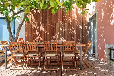 Famille Summertime Belem Apartment!