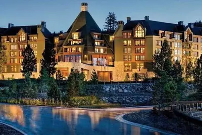 Image de Trois chambres spacieuses et raffinées au Ritz Carlton Club, au lac Tahoe et à la station de ski!