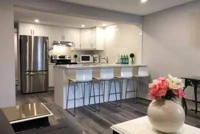 Image de Niagara Luxury - Séjour dans une suite chaleureuse, confortable et propre