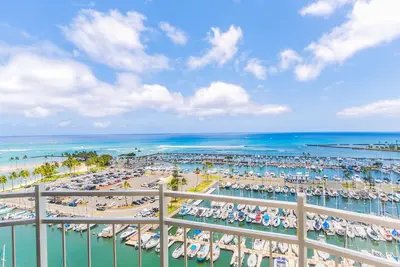 Image de Vues à couper le souffle sur l'océan à 180 degrés, Marina de Ilikai, cuisine complète!