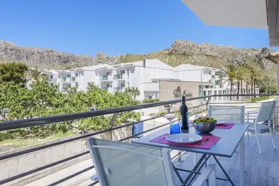 Image de Apt. Lauet 20m to beach by Js Villas