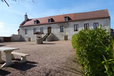 Image de Maison indépendante avec cheminée et jardin clos - Montagne Bourbonnaise, proche randonnées et Vichy