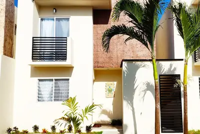 Image de Maison «Tortuga». Tout Neuf! Maison ENTIÈRE!