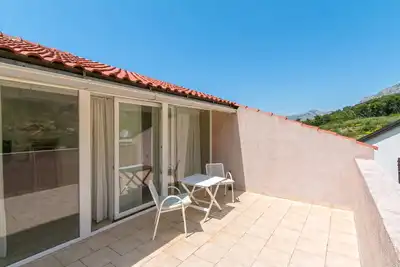 Image de Garçonnière avec la terrasse et la vue sur le mer Brela, Makarska (As-16596-b)