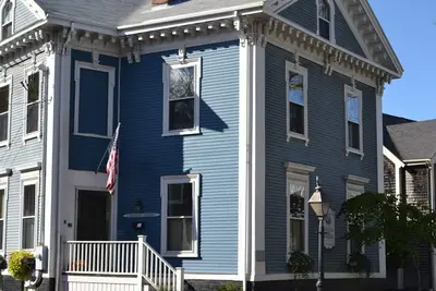 Image de Aurora est un appartement avec 1 chambre et 1 salle de bain au centre-ville.