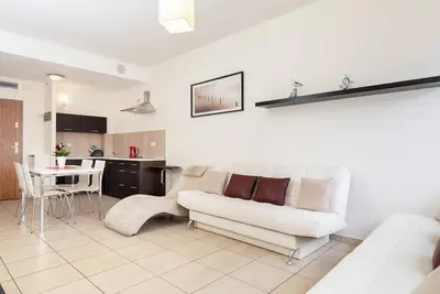 Appartement à 200m de la plage du parc olympique A303