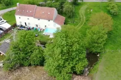 Image de Maison nombreuses chambres piscine en été, discothèque, 14 chambres
