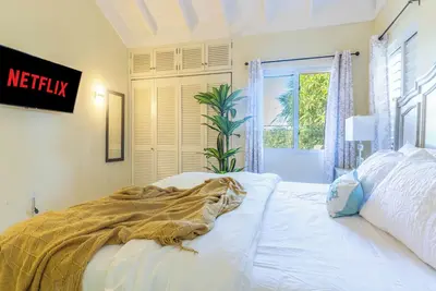 Image de Ocho Rios LuxuryCrest Villa / Location de voitures / Pickups aéroport