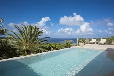 Image de Piscine, Chaise Longue sur la terrasse de la piscine, Salle de fitness, Wifi gratuit, Ac