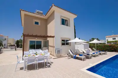 Image de Villa de 3 chambres à Ayia Thekla
