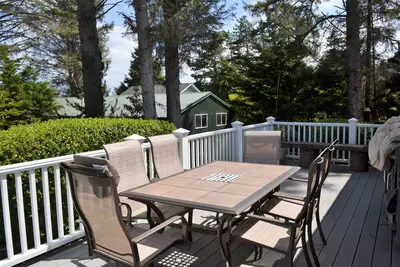 Image de 4 chambres près de la plage dans le parc comme cadre parfait pour la famille