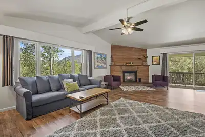 Image de Mt Charmer-near Nau, Downtown, Trails, & Hwy to Canyon