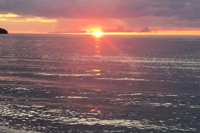 Image de Amour du lac Michigan! Couchers de soleil et les éclaboussures