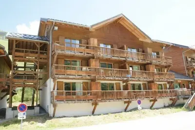 Image de Appartement pour 6 personnes exposé plein sud, face aux montagnes