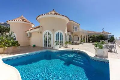 Villa del Sol avec la vue imprenable sur la mer