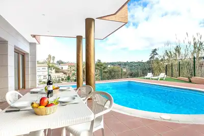 Image de 2pau01- Belle maison pour 8 personnes avec piscine privée située près de la plage de Lloret de Mar