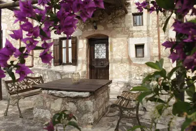 Image de Theano Traditional House Vue sur la montagne et le champ