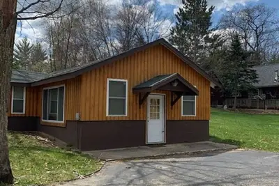 Image de Clear Lake Lodge ** Beaucoup de stationnement à proximité du lac et du bar