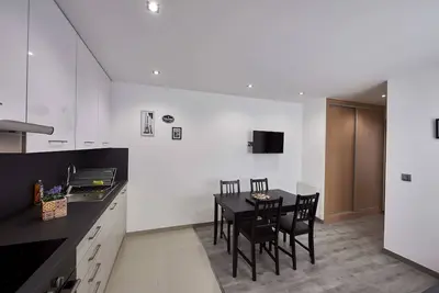 Appartement T2  Rdc au calme, 1 à 4 couchages, accès direct A4/A104