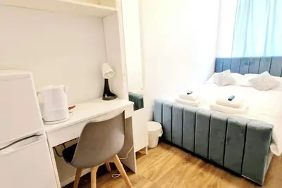 Image de Superbes chambres avec salle de bains privative dans le centre-ville de High Wycombe
