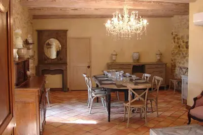 Image de \"Clos Saint Joseph\" l'ecole  4 personnes
