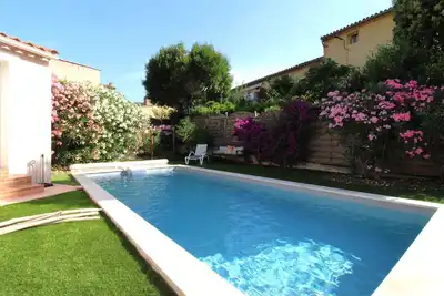 Image de Villa avec piscine pour 7 personnes avec piscine à Hyères