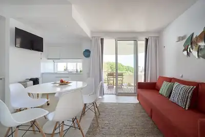 Image de Nouveau! Appartement avec vue sur la mer et belle terrasse dans le complexe (WiFi)