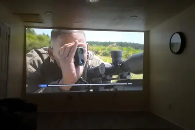 Image de Maison de remise des diplômes de Fort Sill. Maison individuelle en brique avec 3 chambres et 2. 5 salles de bains plus une salle multimédia avec projecteur Sony et son surround.