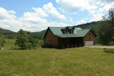 Image de La maison de pierre de montagne