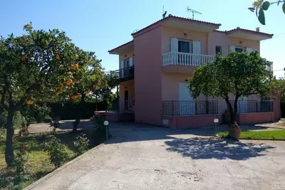 Image de Secret Garden House - Un Petit Paradis À 1, 5 Km De La Mer À 3 Km De La Ville