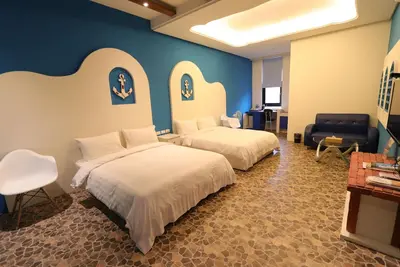 Image de C301 Salle familiale (section de Ximen Road, à côté de Blueprint Culture & Creative Park)