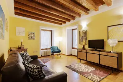 Image de Tout Vérone à votre porte! Appartement x4