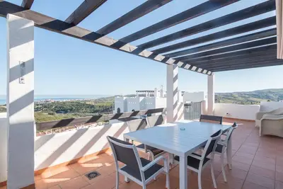 Image de Augusta Penthouse 2186