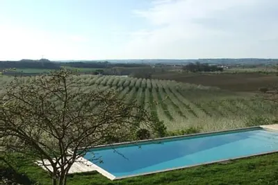 Image de En Aquitaine, entre les châteaux du Périgord et les vignobles de Bordeaux