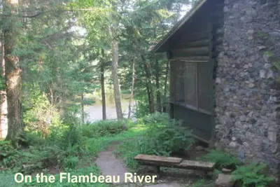 Image de Retraite idéale dans le nord du Wisconsin, sur la rivière Flambeau, pour 12 personnes