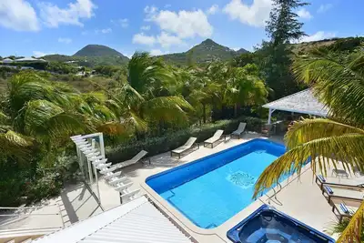 Image de Piscine, Terrasse et Jacuzzi, Restaurants Alfresco, Systèmes de divertissement, Wifi gratuit