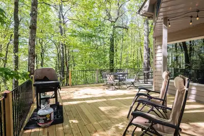 Image de Belle nouvelle inscription. Escapade en montagne à 3000 pieds d'altitude pour toute la famille