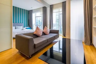 Image de Sky Pool Cozy 2 pièces entières