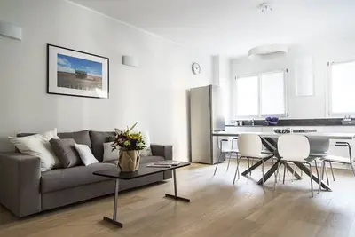 Image de Brand new apt, City Life district