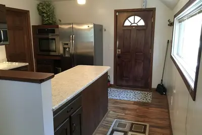 Image de Luxury 2 Bed 1. 5 Bath $ 7 Uber à partir d'Excel