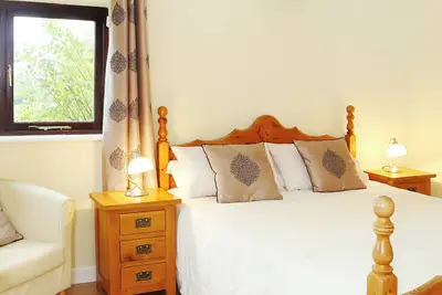 Image de 2 chambres à coucher à Ulcombe