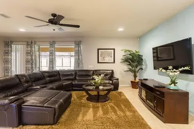 Image de VillaVilla familiale avec piscine privée - Disney et Universal à proximité✿