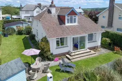 Image de 2 chambres à coucher à Stratton, near Bude