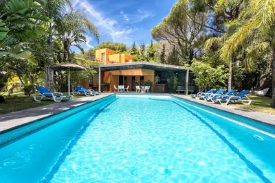 Image de Acuarela Maison avec jardin et grande piscine privée. 25 minutes de Barcelone et 10 minutes de la plage