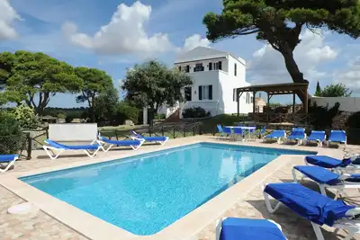 Image de Country house with large garden and terraces overlooking the countryside and the sea